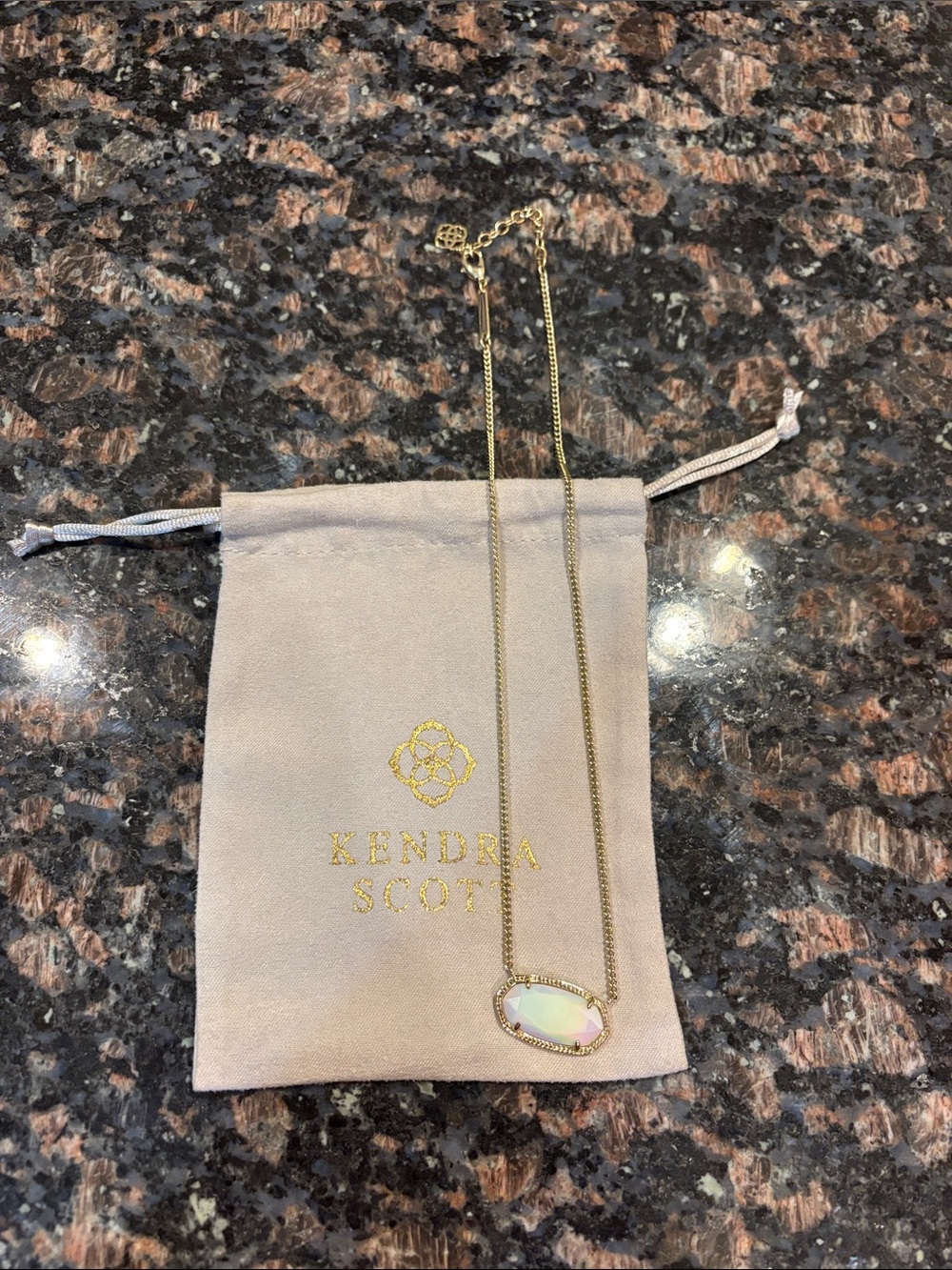 Kendra Scott Dylan Necklace Gold Iridescent Oval Pendant + Original Pouch